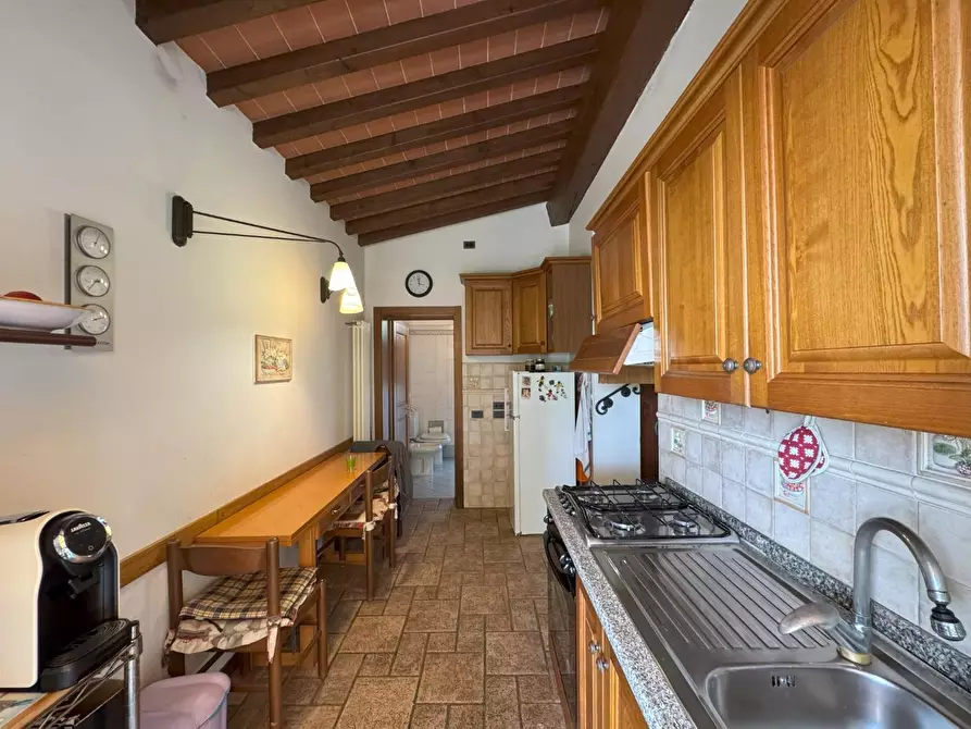 Immagine 34 di Casa colonica in vendita  a Vinci