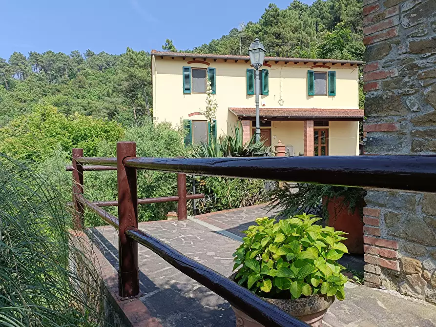 Immagine 42 di Casa colonica in vendita  a Vinci