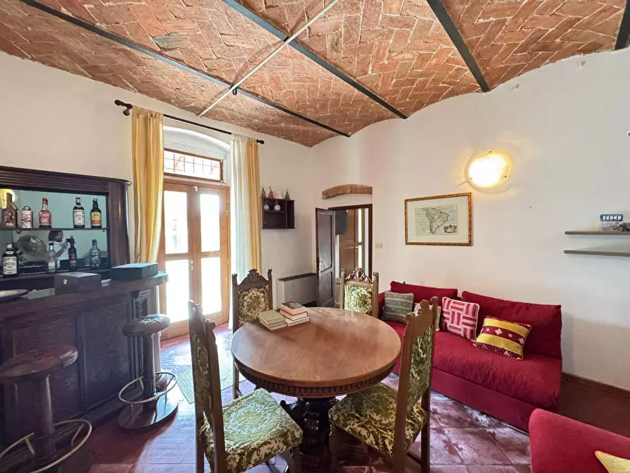 Immagine 10 di Casa colonica in vendita  a Vinci