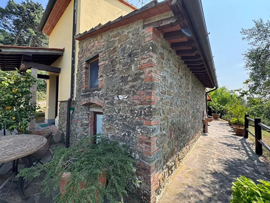 Immagine 55 di Casa colonica in vendita  a Vinci