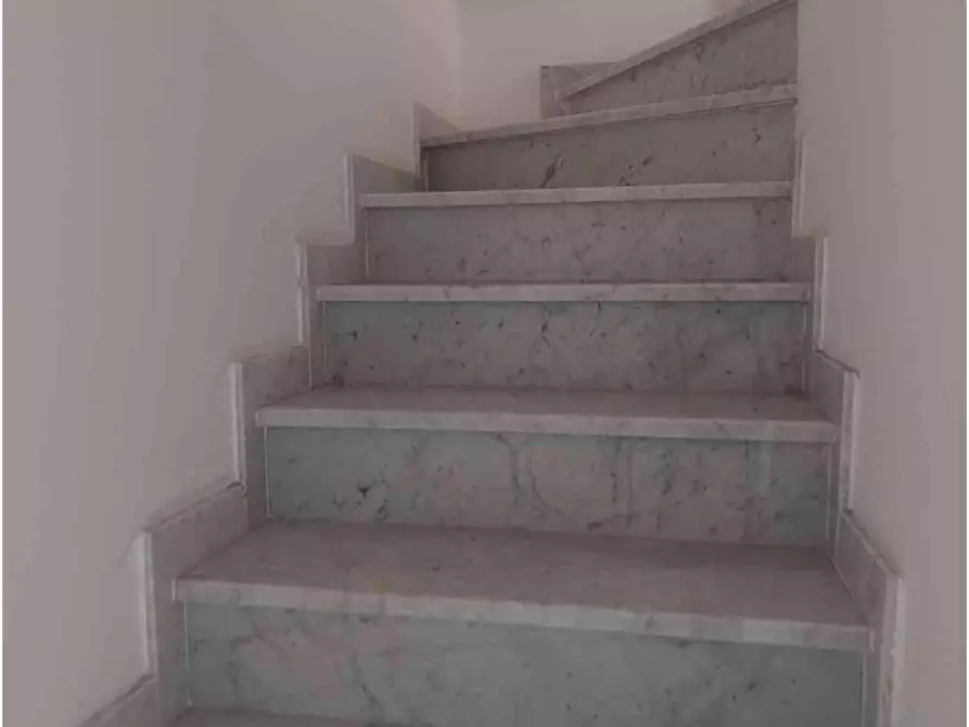 Immagine 5 di Casa semindipendente in vendita  a Carrara