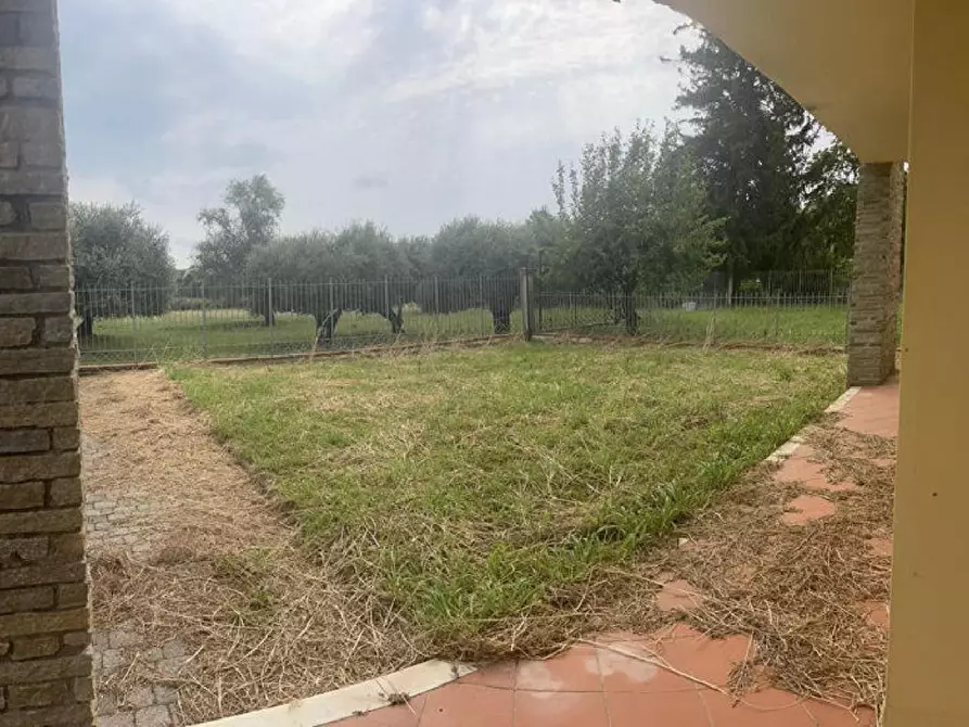 Immagine 12 di Casa semindipendente in vendita  a Carrara