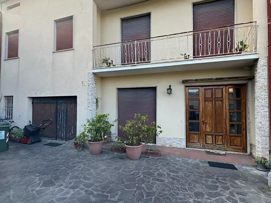 Immagine 24 di Casa semindipendente in vendita  a Capannori