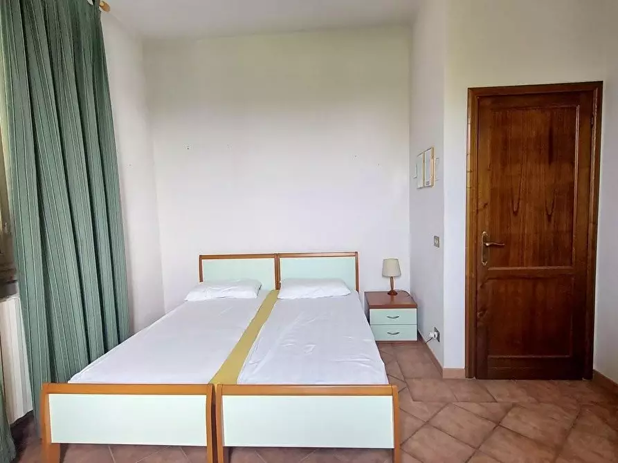 Immagine 22 di Villa in vendita  a Lucca