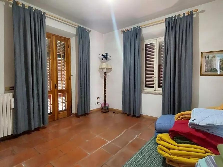 Immagine 9 di Villa in vendita  a Lucca