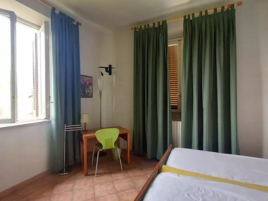 Immagine 10 di Villa in vendita  a Lucca