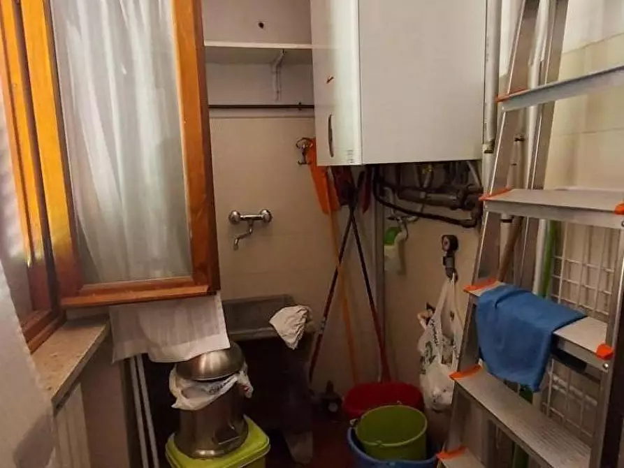 Immagine 19 di Villa in vendita  a Lucca