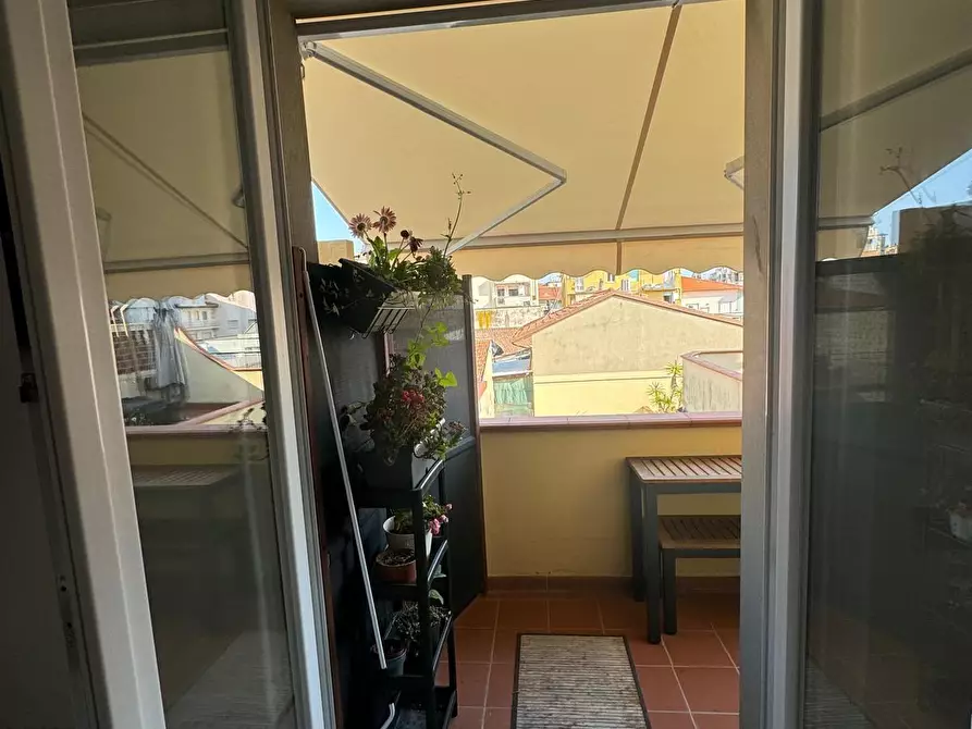 Immagine 7 di Appartamento in vendita  a Viareggio