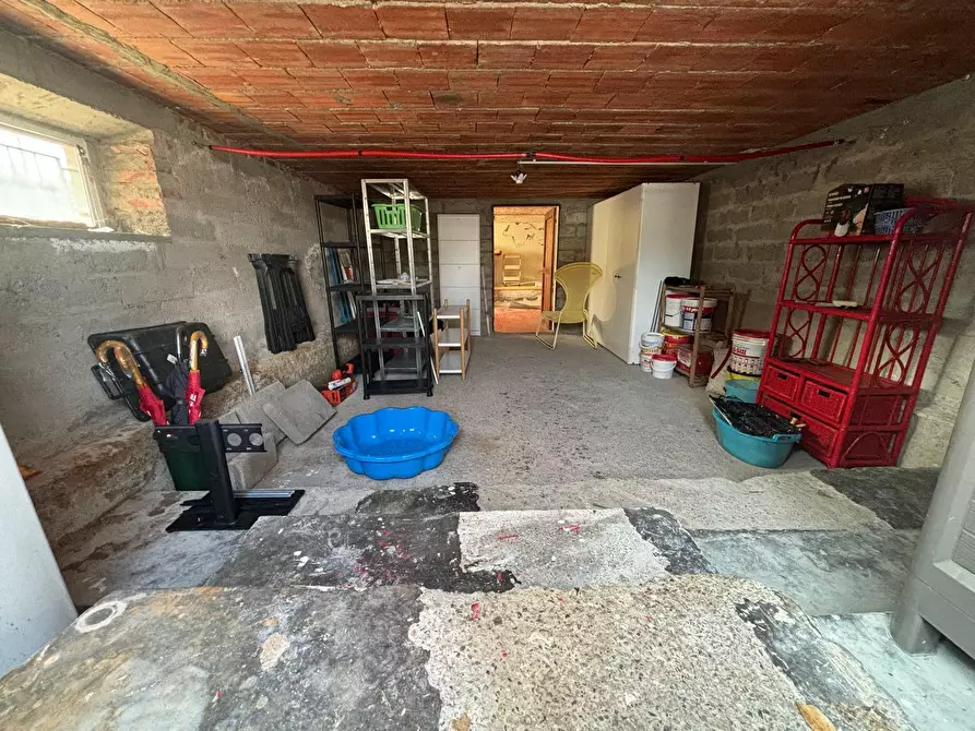 Immagine 15 di Villa in vendita  a Lucca