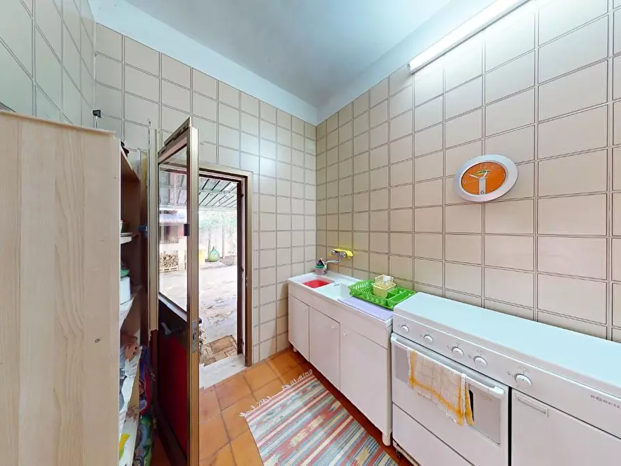 Immagine 8 di Villa in vendita  a Lecce