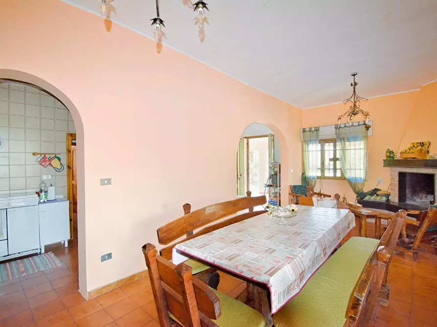 Immagine 6 di Villa in vendita  a Lecce