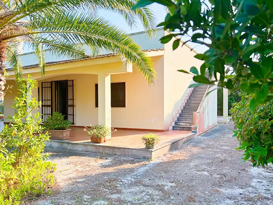 Immagine 15 di Villa in vendita  a Lecce