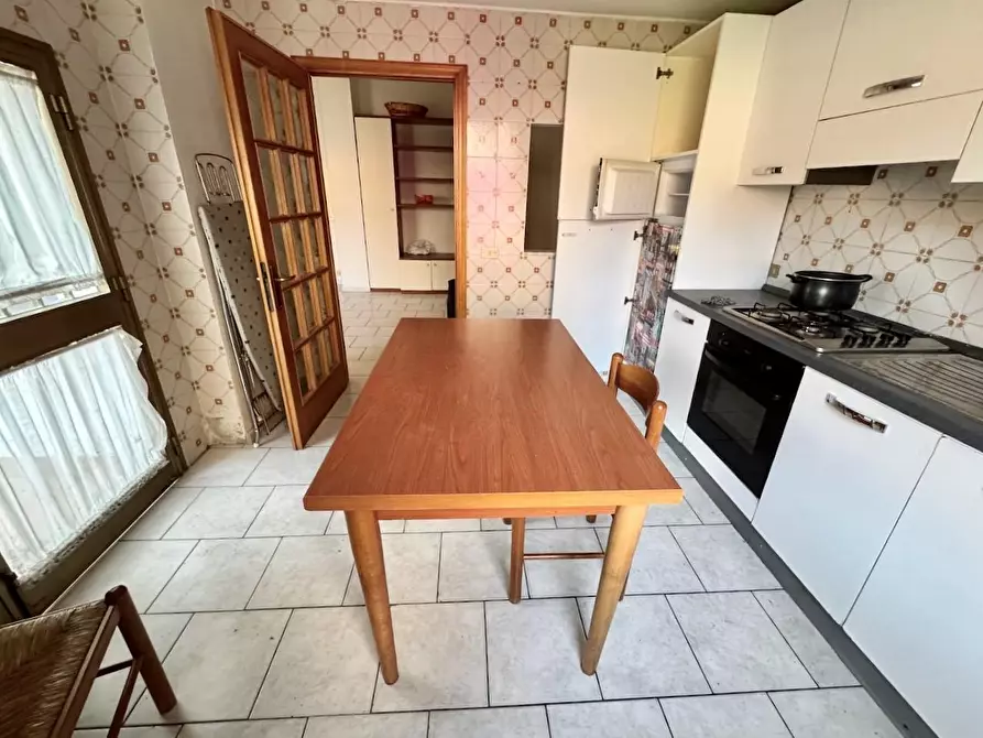 Immagine 8 di Appartamento in vendita  a Pisa