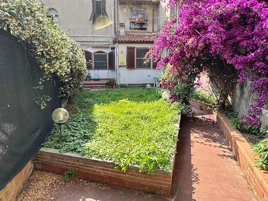 Immagine 23 di Appartamento in vendita  a Pisa