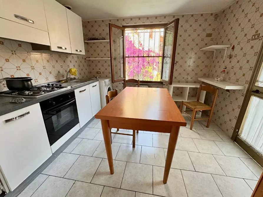 Immagine 9 di Appartamento in vendita  a Pisa