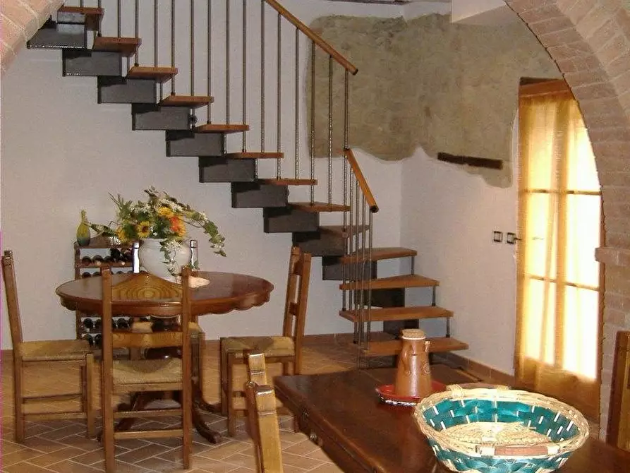 Immagine 14 di Casa colonica in vendita  a Chiusdino