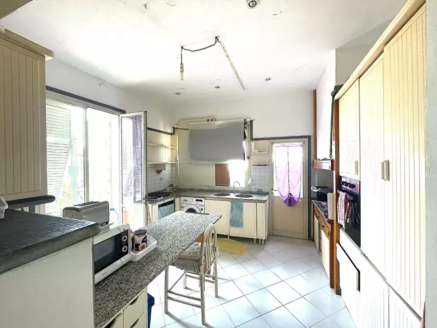 Immagine 10 di Appartamento in vendita  a Empoli