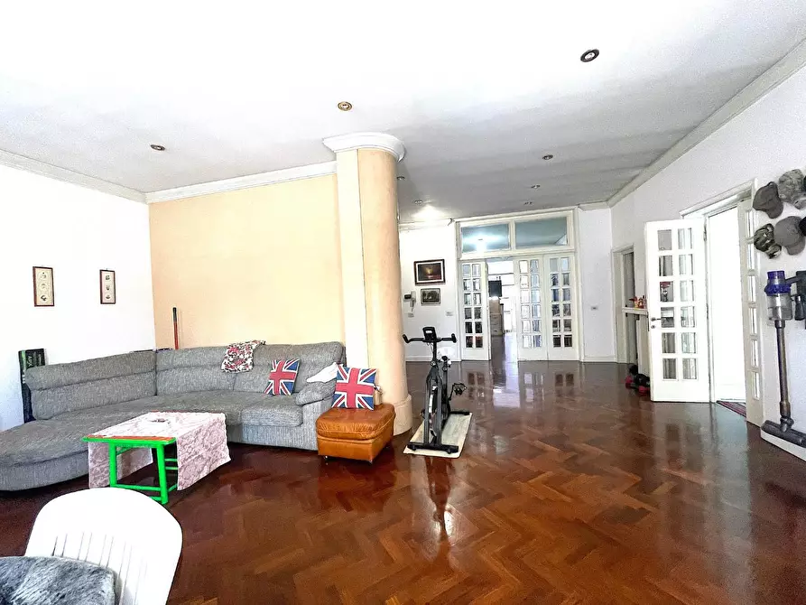 Immagine 2 di Appartamento in vendita  a Empoli