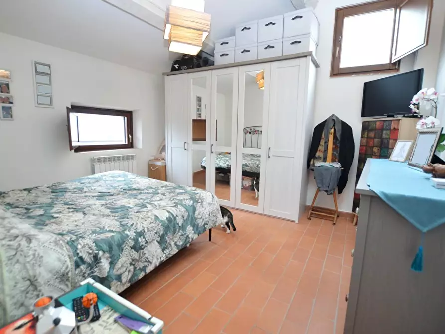 Immagine 7 di Appartamento in vendita  a Lucca