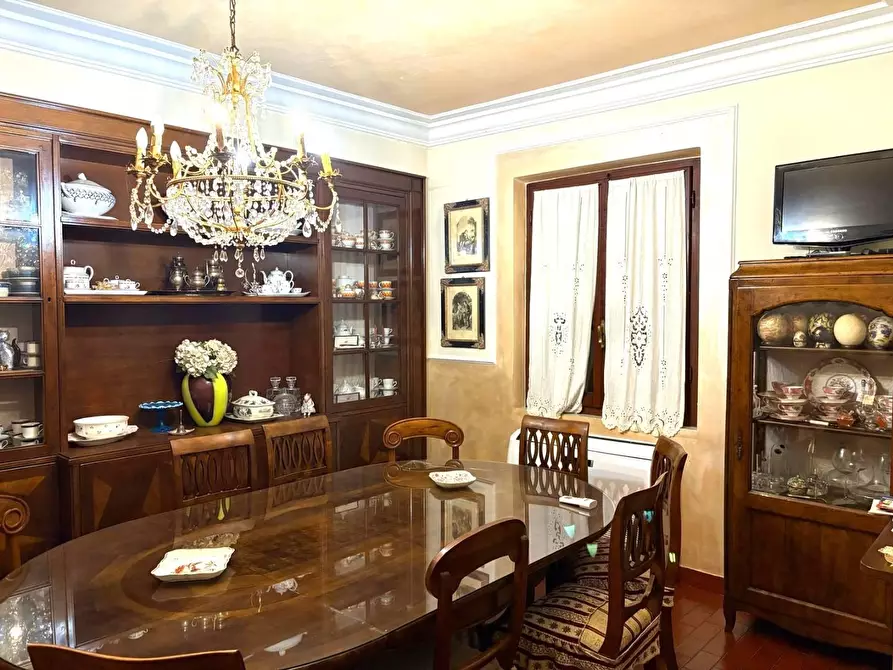 Immagine 3 di Casa bifamiliare in vendita  a Massa