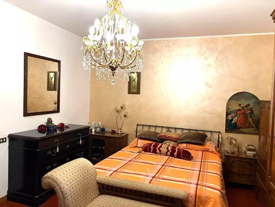 Immagine 6 di Casa bifamiliare in vendita  a Massa