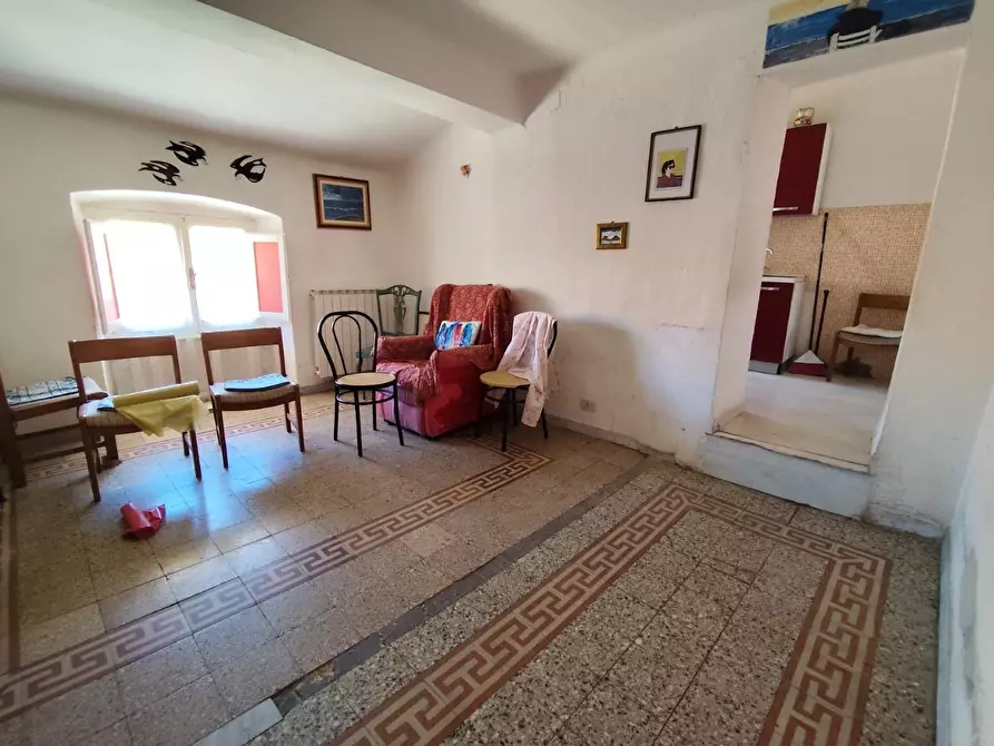 Immagine 2 di Appartamento in vendita  a Massa