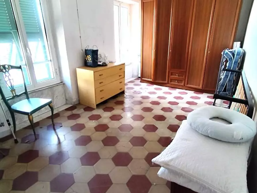 Immagine 18 di Appartamento in vendita  a Massa