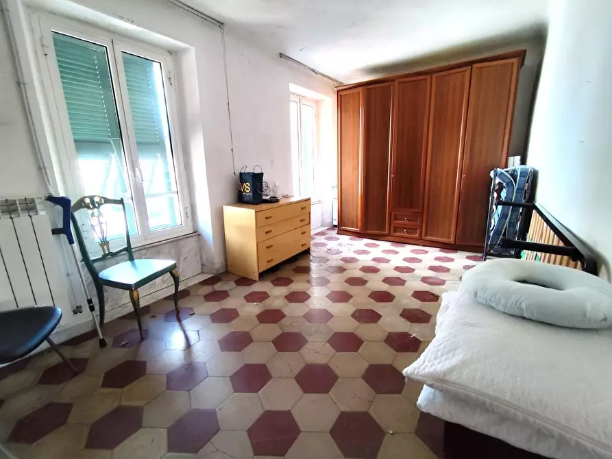 Immagine 17 di Appartamento in vendita  a Massa