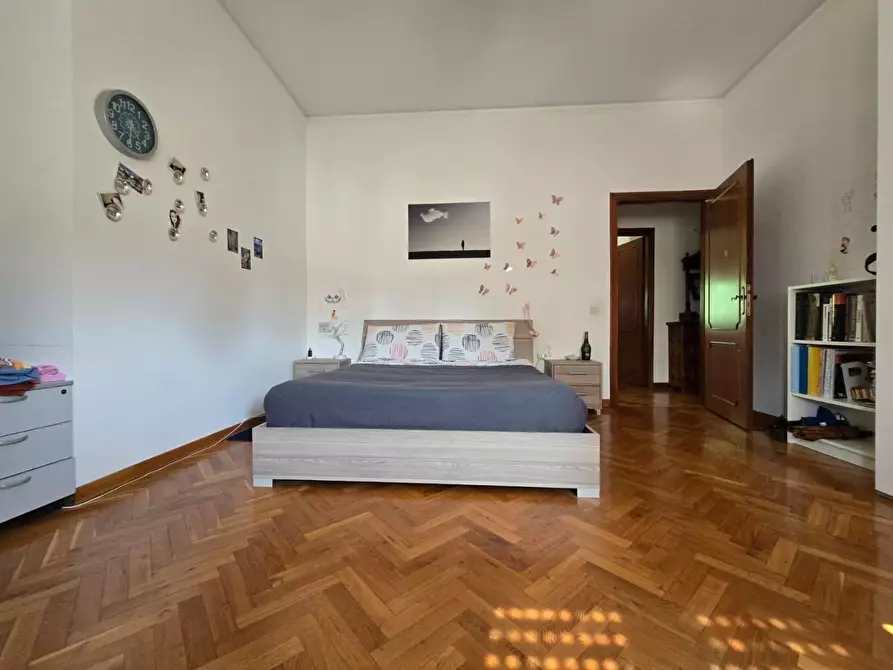 Immagine 3 di Appartamento in vendita  a Siena