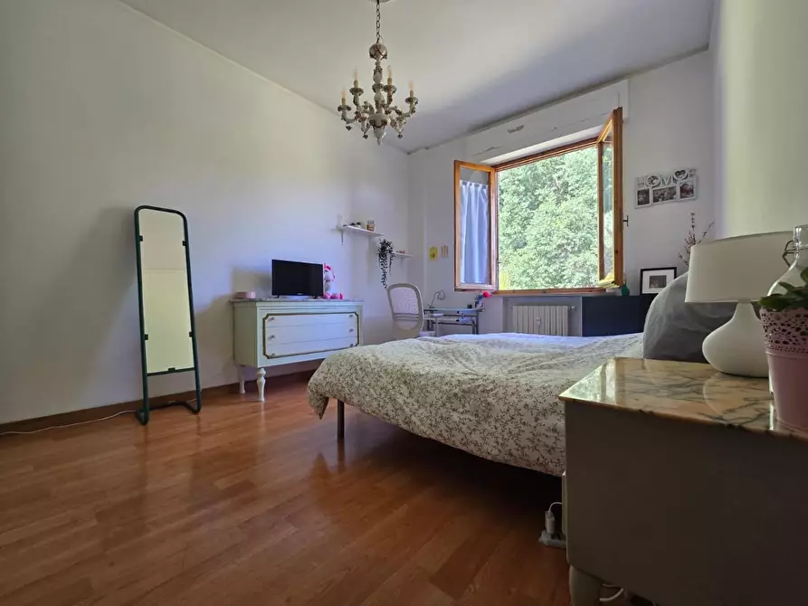 Immagine 1 di Appartamento in vendita  a Siena
