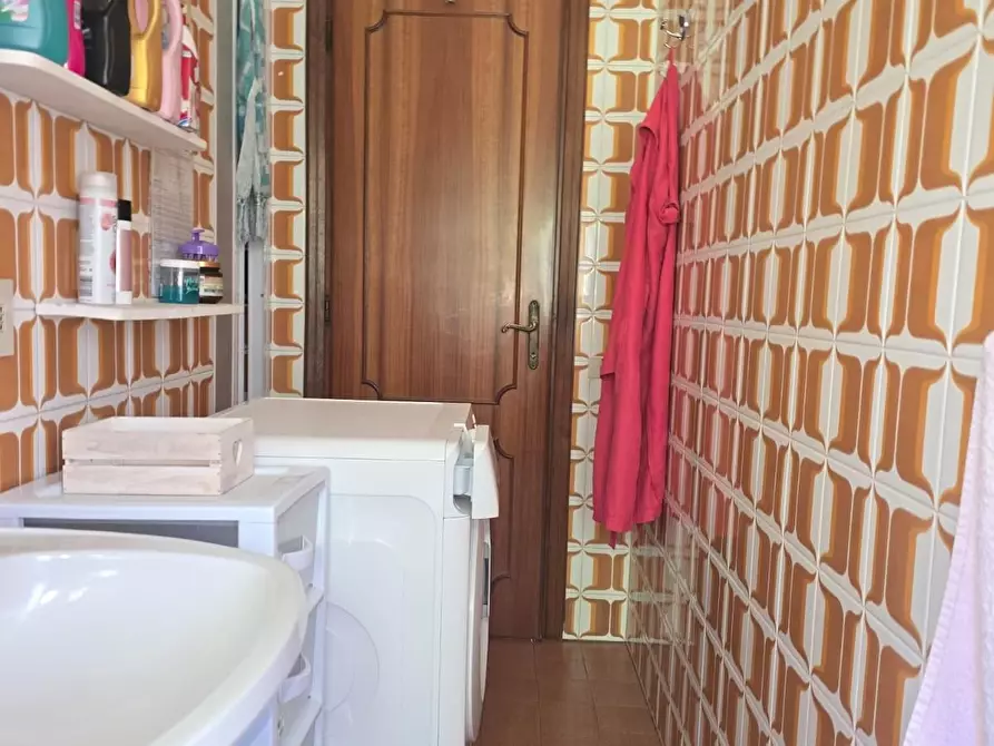 Immagine 41 di Appartamento in vendita  a Siena