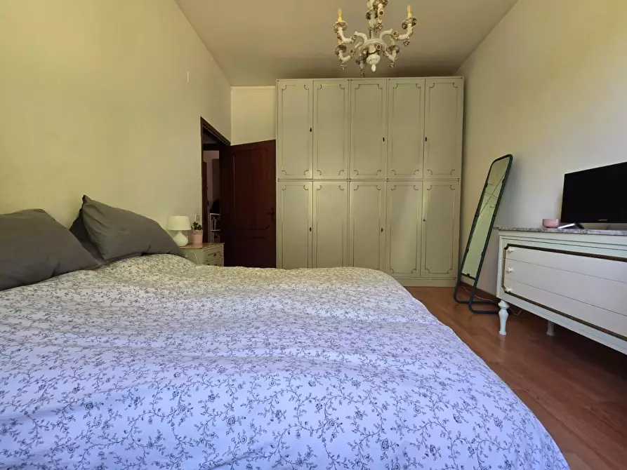 Immagine 28 di Appartamento in vendita  a Siena