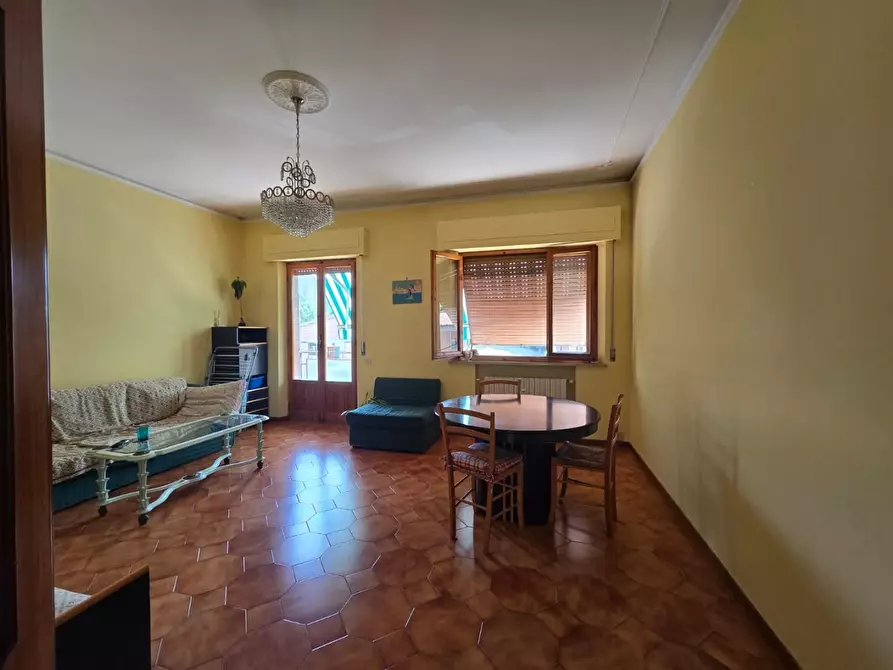 Immagine 8 di Appartamento in vendita  a Siena