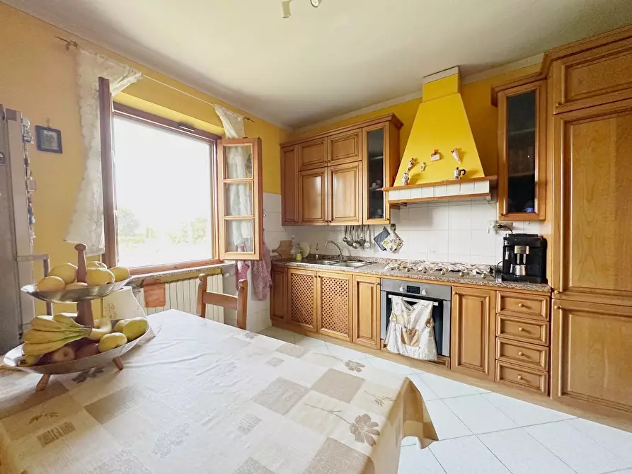 Immagine 12 di Casa semindipendente in vendita  a Altopascio