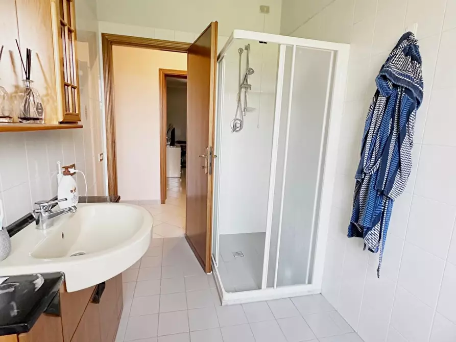 Immagine 10 di Casa semindipendente in vendita  a Altopascio