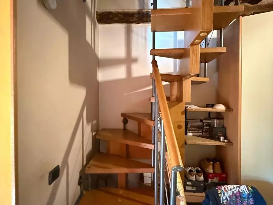 Immagine 26 di Terratetto in vendita  a Massa