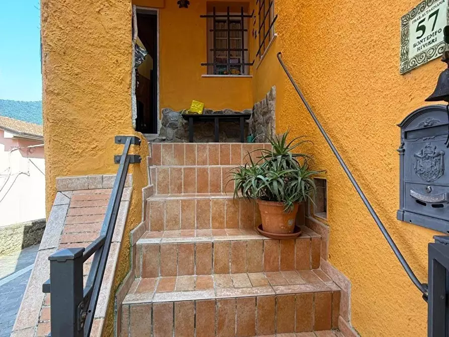 Immagine 4 di Terratetto in vendita  a Massa