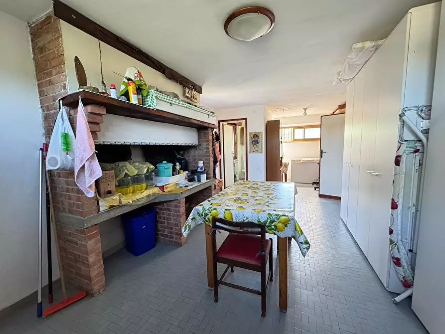 Immagine 23 di Villa in vendita  a Pisa