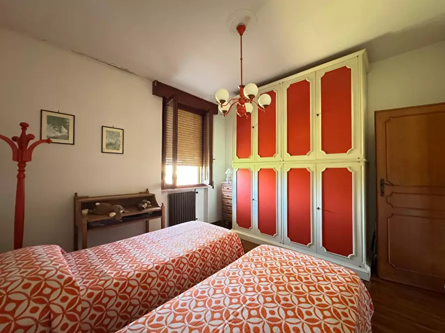 Immagine 37 di Villa in vendita  a Pisa