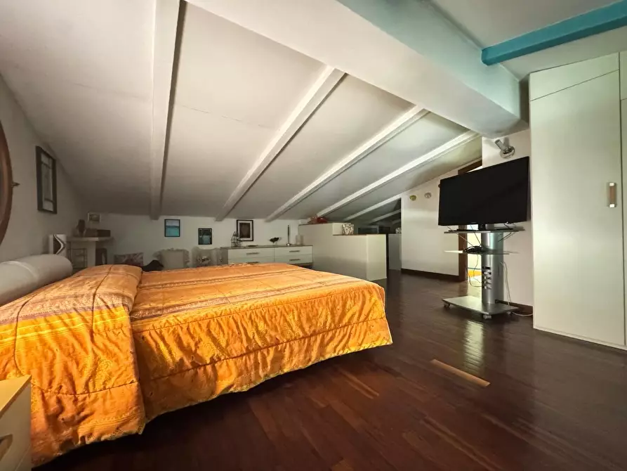 Immagine 55 di Villa in vendita  a Pisa