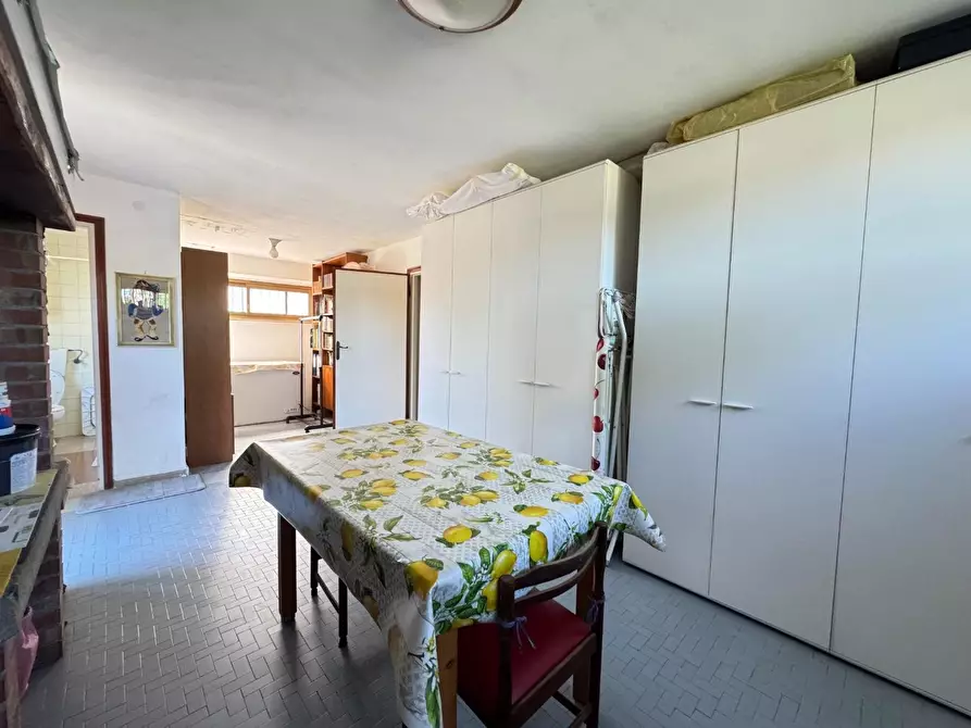Immagine 24 di Villa in vendita  a Pisa