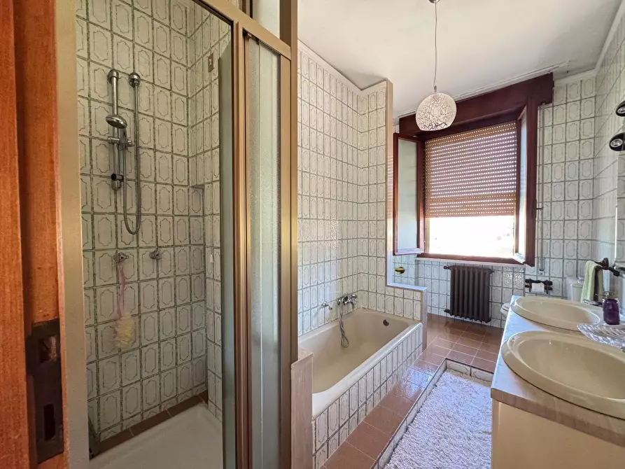 Immagine 35 di Villa in vendita  a Pisa