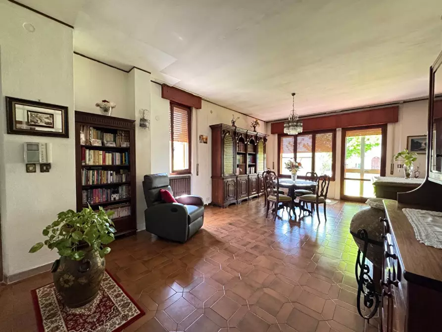 Immagine 15 di Villa in vendita  a Pisa