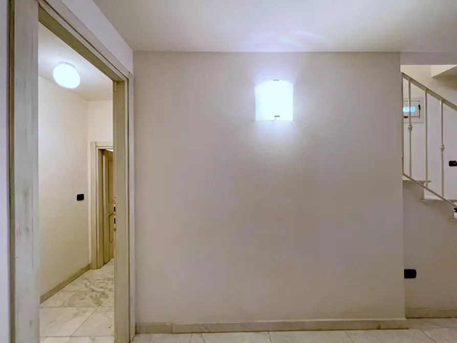 Immagine 35 di Casa bifamiliare in vendita  a Camaiore