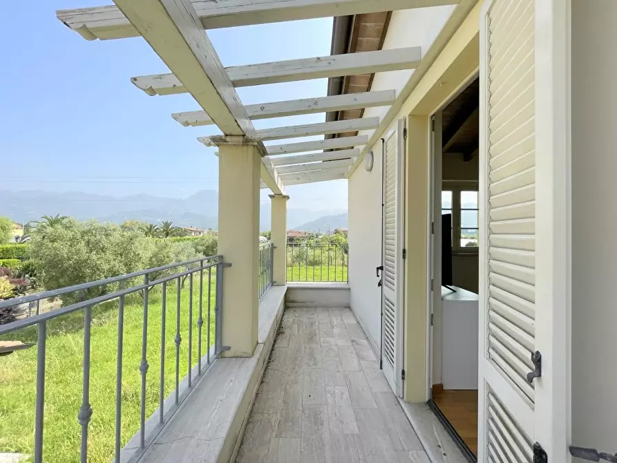 Immagine 64 di Casa bifamiliare in vendita  a Camaiore