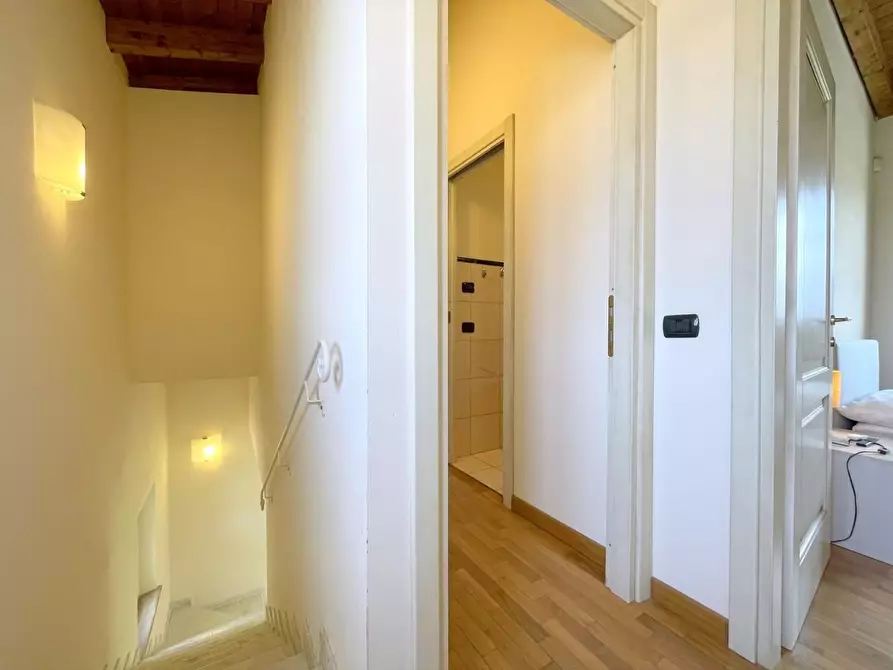 Immagine 46 di Casa bifamiliare in vendita  a Camaiore