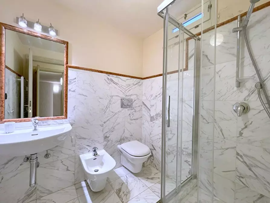 Immagine 37 di Casa bifamiliare in vendita  a Camaiore