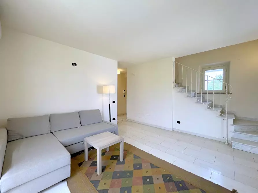 Immagine 16 di Casa bifamiliare in vendita  a Camaiore