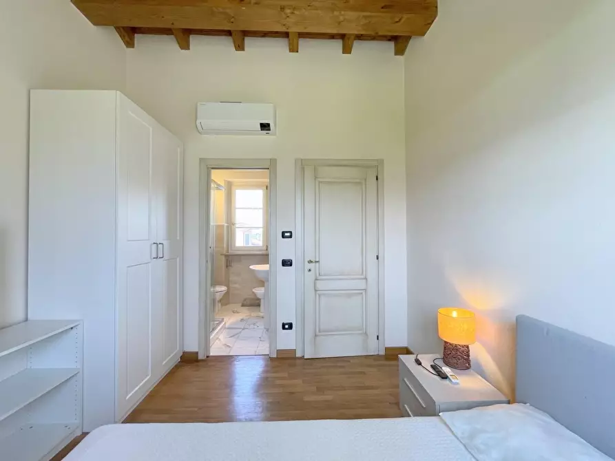 Immagine 49 di Casa bifamiliare in vendita  a Camaiore