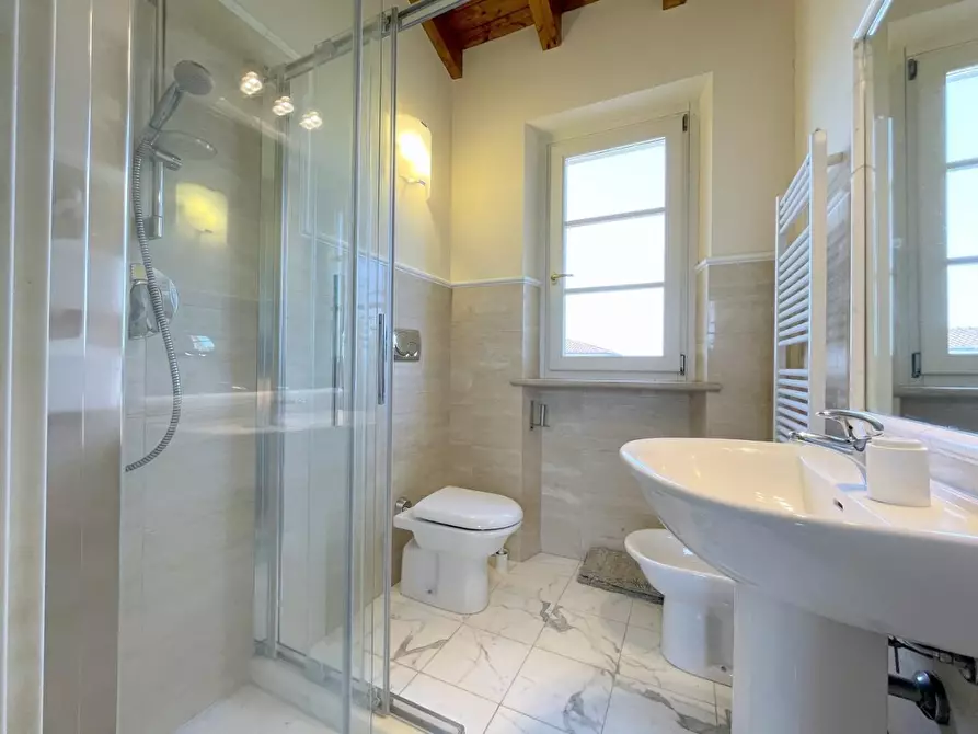 Immagine 52 di Casa bifamiliare in vendita  a Camaiore